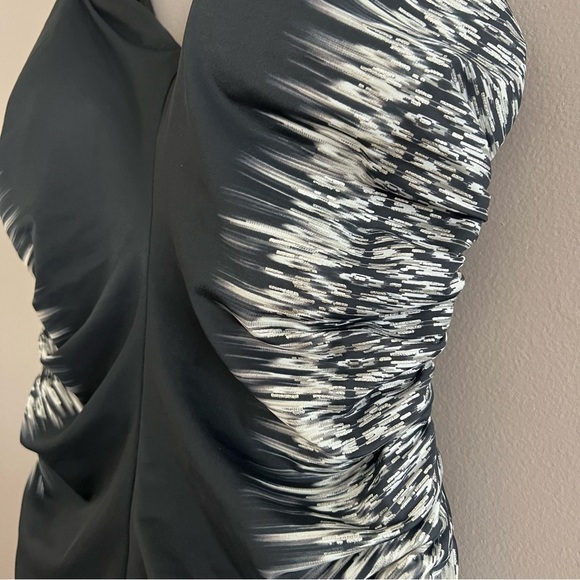 Miraclesuit Silver Shores Temptress 1 Piece Swimsuit Tummy Control Black Sz 18 - Picture 4 of 16